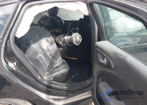 2015 Chrysler 200 S z USA, uszkodzony, nr VIN 1C3CCCBG6FN625700